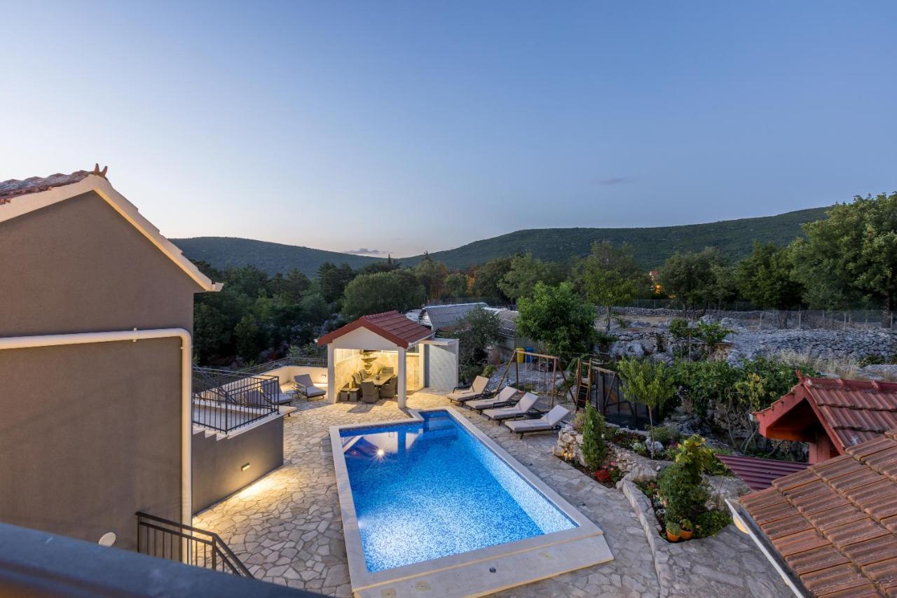 Holiday Home Luka Nova Sela Zewnętrze zdjęcie