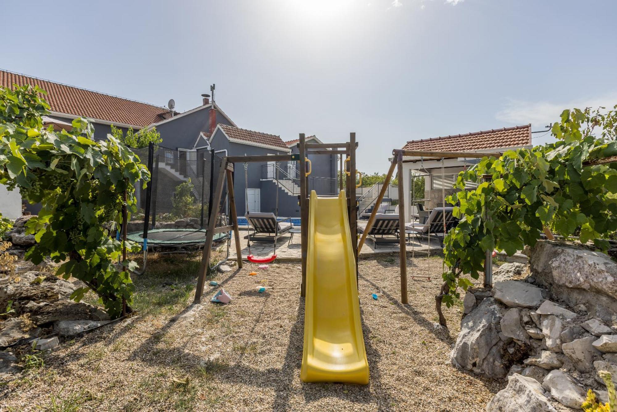 Holiday Home Luka Nova Sela Zewnętrze zdjęcie